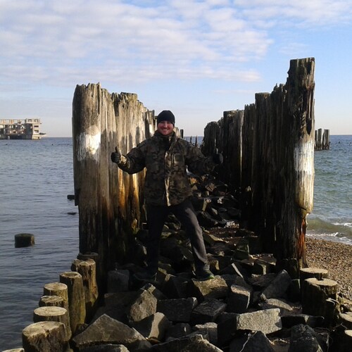 Poland 🇵🇱 stand with USA 🇺🇸 ✌️🙏CHRISTIAN BY HIS GRACE ; John 3:16 , Husband , Patriot , Veteran

GOD**********
H...