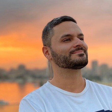 Geopolitics, freedom, innovation, the markets, and how they’re all connected 👍🏽. 🇺🇸🏳️‍🌈🇭🇰🇹🇼 Insta: Caseyjflore...