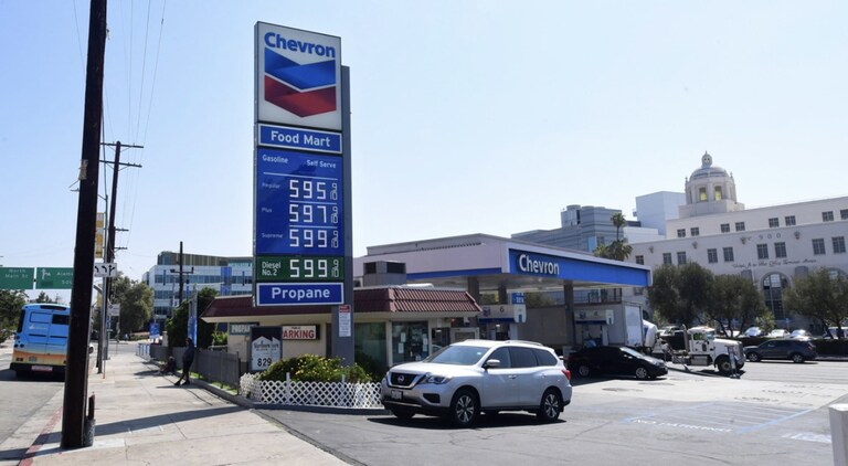 Bidens America.
The price of gas in the L.A. metro area has hit its highest point since October of 2012. cbsloc.al/3dOs8CR
