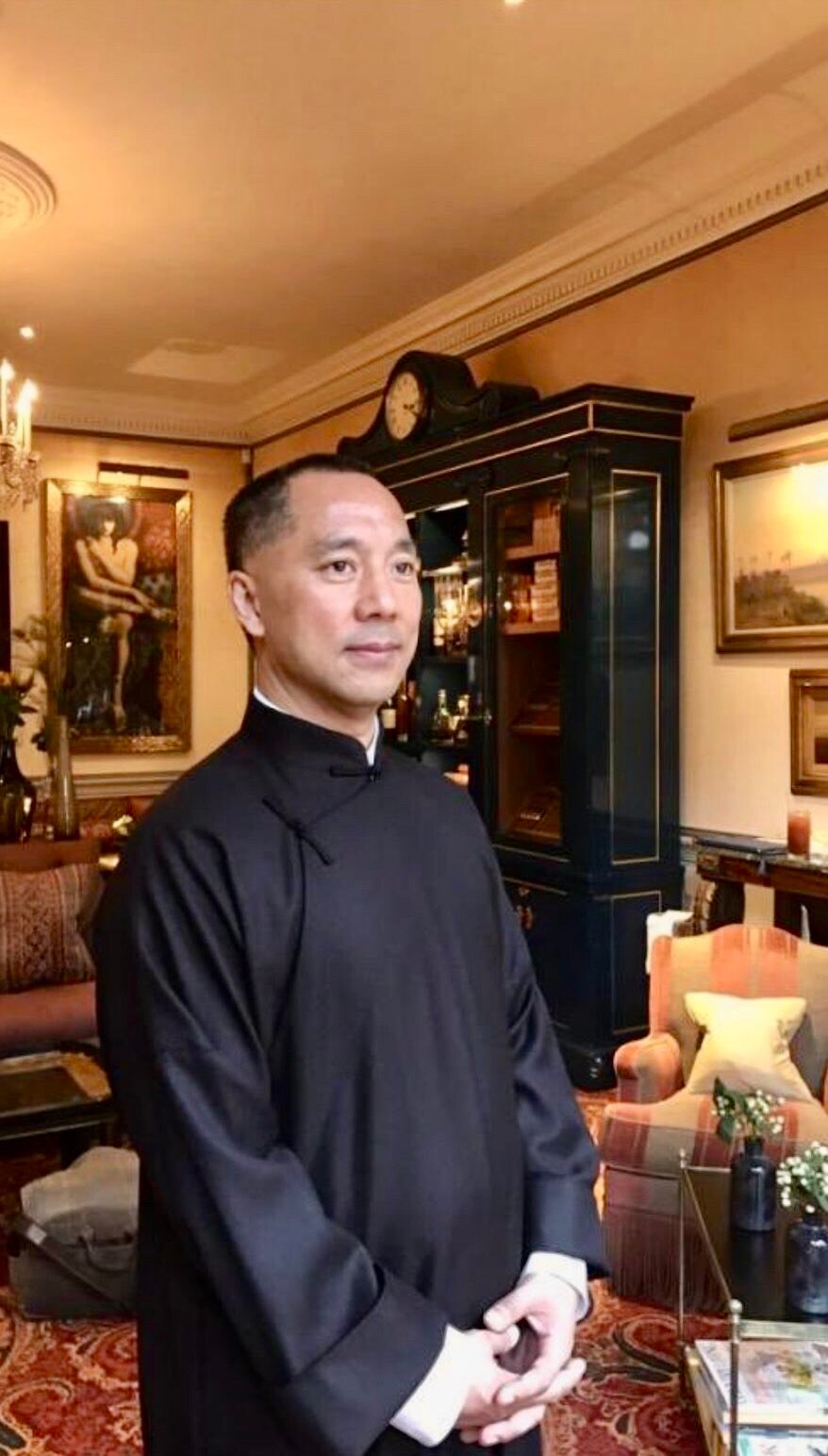 为了表达对文贵先生的坚定支持，说什么也得发张帅照！