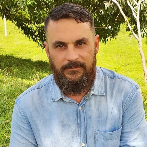 Ex-pat in Costa Rica exporting cacao beans, raising Beefmasters at Beit Lechem Farm, and doing missions work.