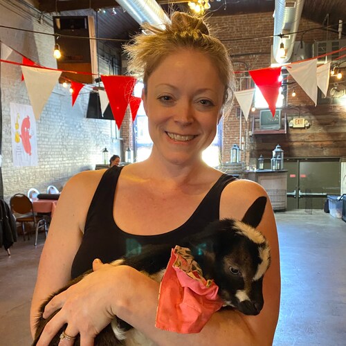 Mom of Twins, Wife of a Small Business Owner, and Believer of the American Dream; Against Big Government 🇺🇸