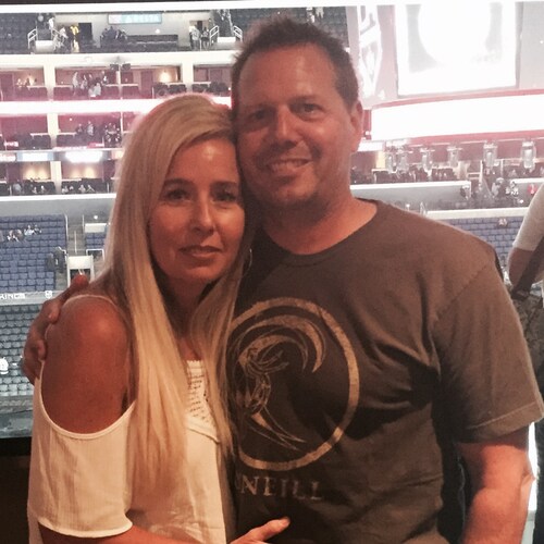 California Conservative 🌊 Don’t mess with a hockey mom 🥊 🏒 VGK, Mom of sons. Married to a  👨‍🚒🔥. DFS diva.