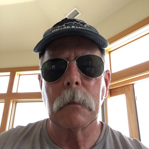 Army brat. Biologist. Educated redneck.  Traveled the world.