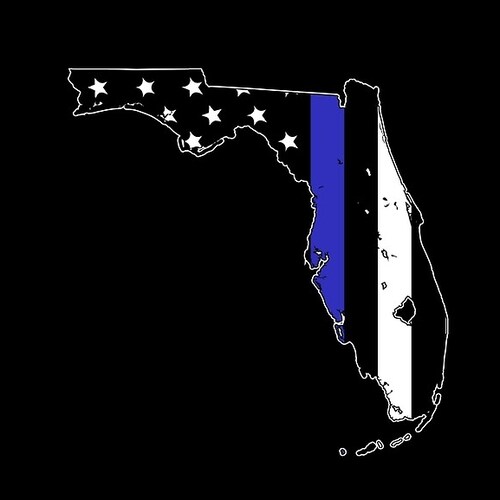 Retired LEO ⭐ & USAF vet 🇺🇸, loving my country ❤️🇺🇸 and putting it first doesn't make me a racist. #MAGA 💯🇺🇸