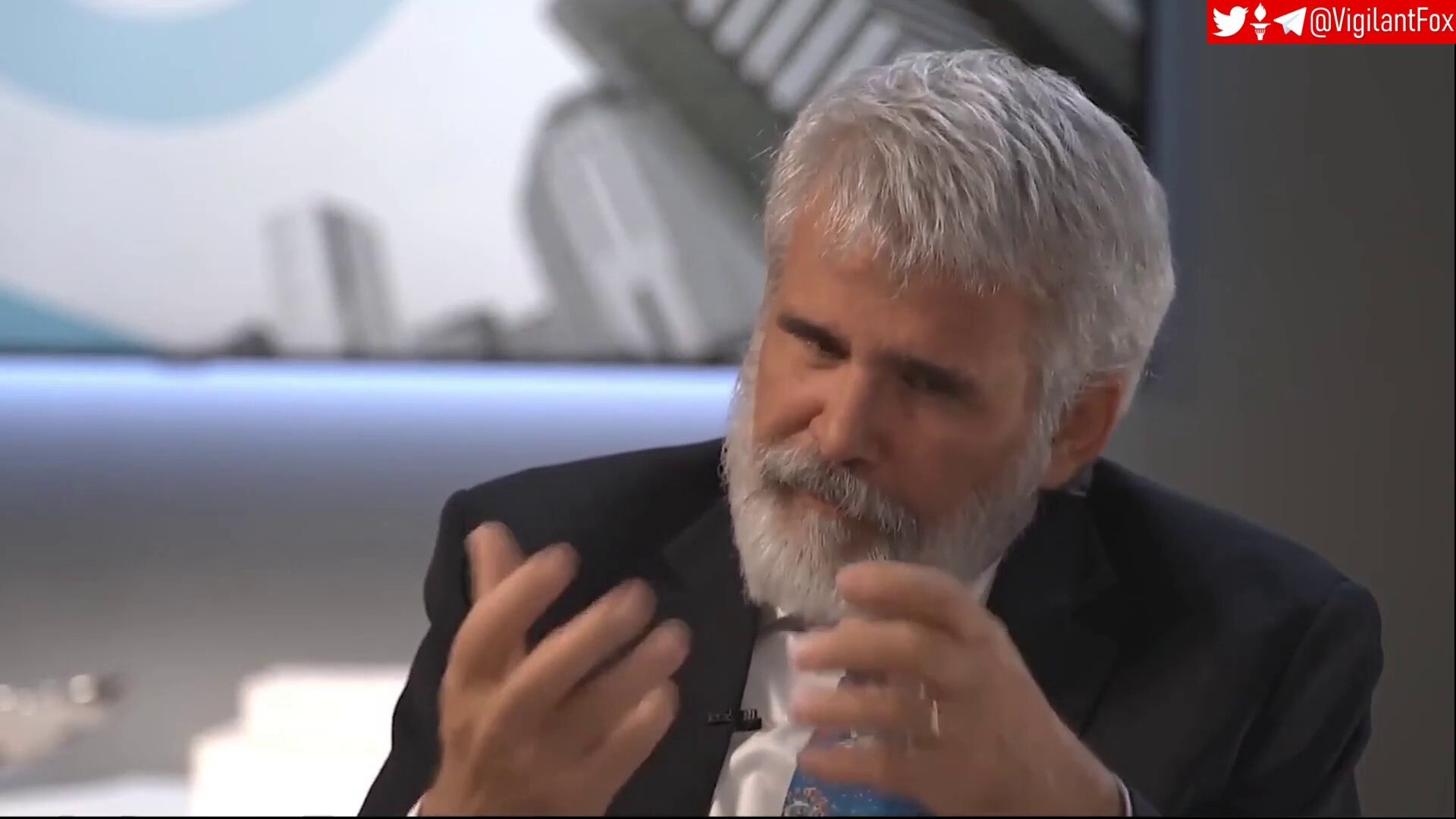 @rwmalonemd Part two -
Dr. Malone explains how a society with free-floating anxiety coupled with anger can be tr...