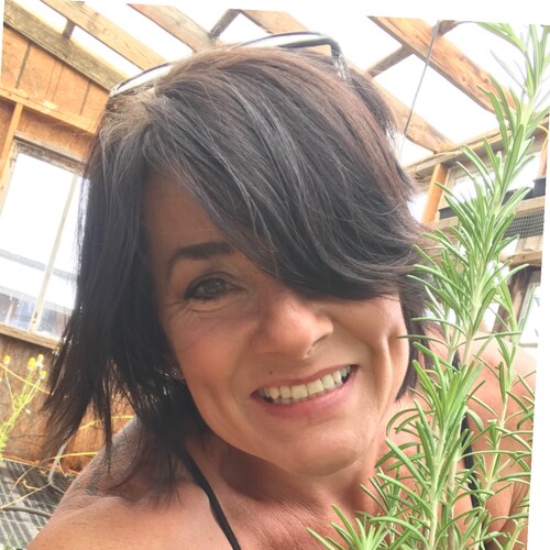 Unapologetic Conservative, Southern Farm Girl, Christian, Homeschooling Mom, Homesteader, Veteran- Retired Army, 2A Supp...