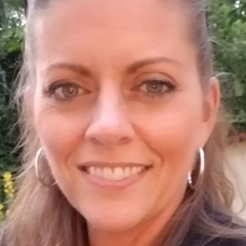 Wife to my soul mate (we share venus in libra at 29 degrees - we tight af), Mom, small business owner; into horses, hone...