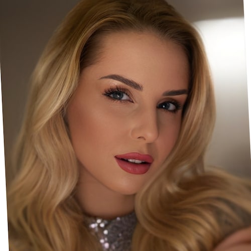 A full-time photomodel from Warsaw