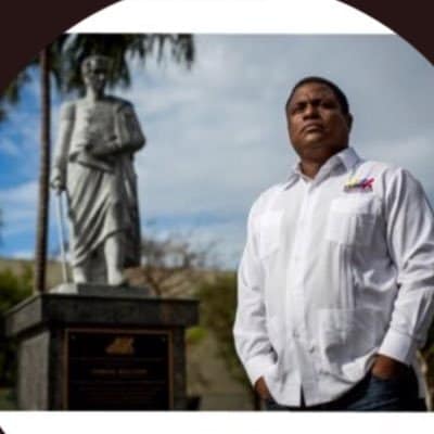 Militar retirado y Exiliado político. Presidente de  @Veppex1. Conductor de @ContraPoder30. Director de http://Contrapod...