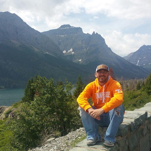 Trump Supporter from Day 1. TN VOLS fan. LETS GO BRANDON#FJB Truth Social: @TRUVOL