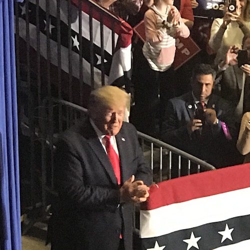 I am a wife, mother,& grandmother. I want to see a America’s first agenda with GOD & COUNTRY 🙏🏻🇺🇸  back in our Foref...