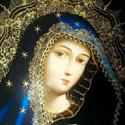 JMJ  All in for the Saviour. Wife, mother, grandmother, daughter of USMC, Fortuna Fortes Juvat. Youth Ministry since 198...