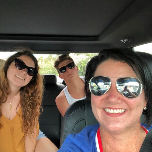 Christian/Texan/Mother of 2/Married/Florida Alumni 🐊