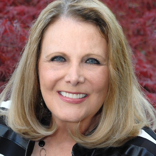 Loving Mom & wife & retired businesswoman.