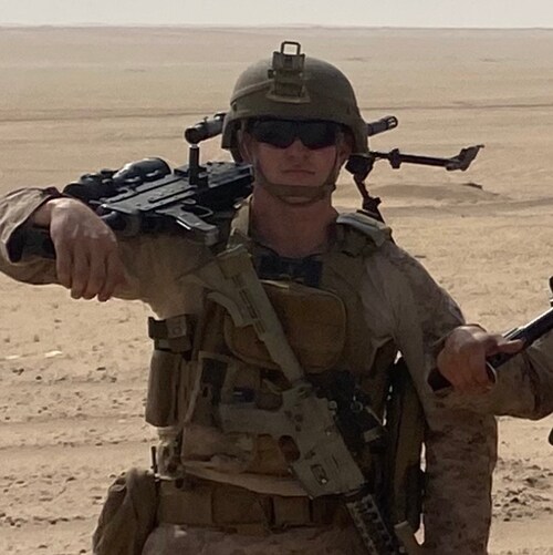 Banished from Twitter same day as our POTUS 😡 9k followers GONE!😡 Fiercely Passionate Patriot , happily married 31yrs ...