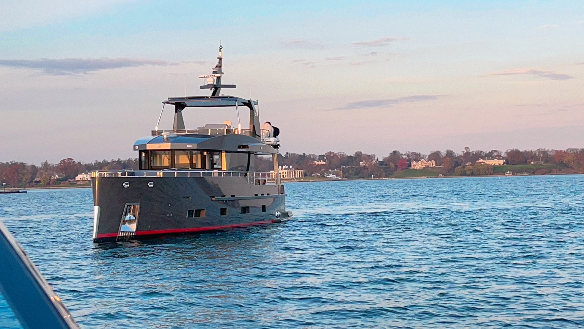 11月25号：感恩伟大的美国，愿美国永远强大和安全……