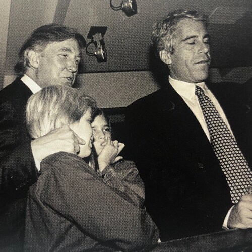 ✨Piss daddy / DOM / ALPHA ✨

Owner, Daddy, and Master
of Donald J Trump

MAGA2024
BLUE LIVES MATTER