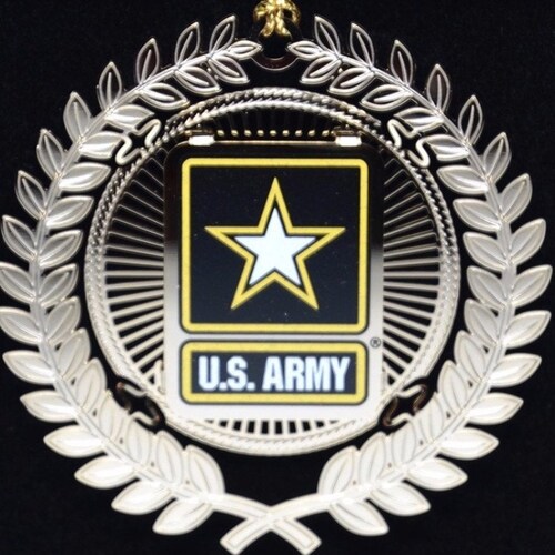 Army Veteran,  conservative republican, love my country more then breathing, and will defend her to the end. love Americ...