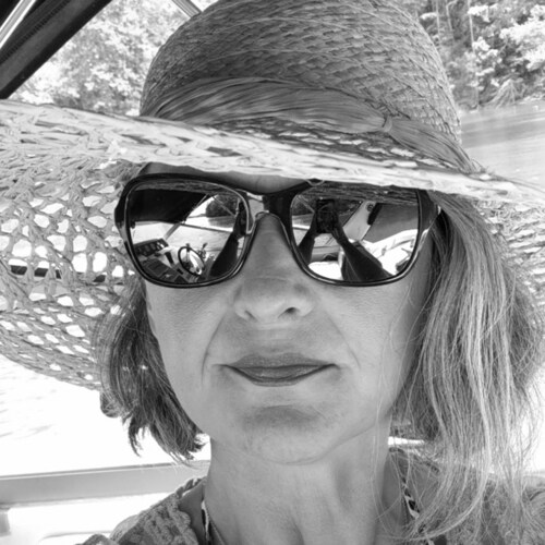 Christian
Married
Mother &
Thinker