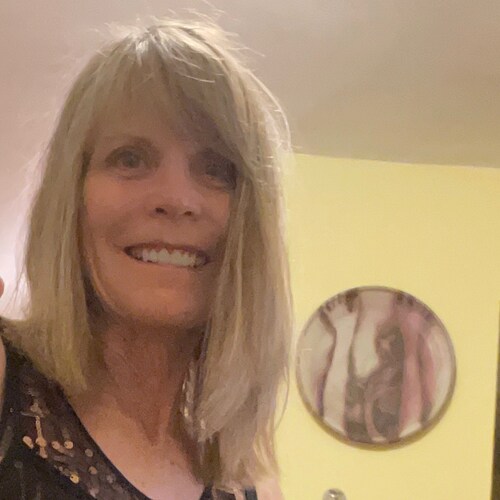 desert dweller, cyber cynic, painter