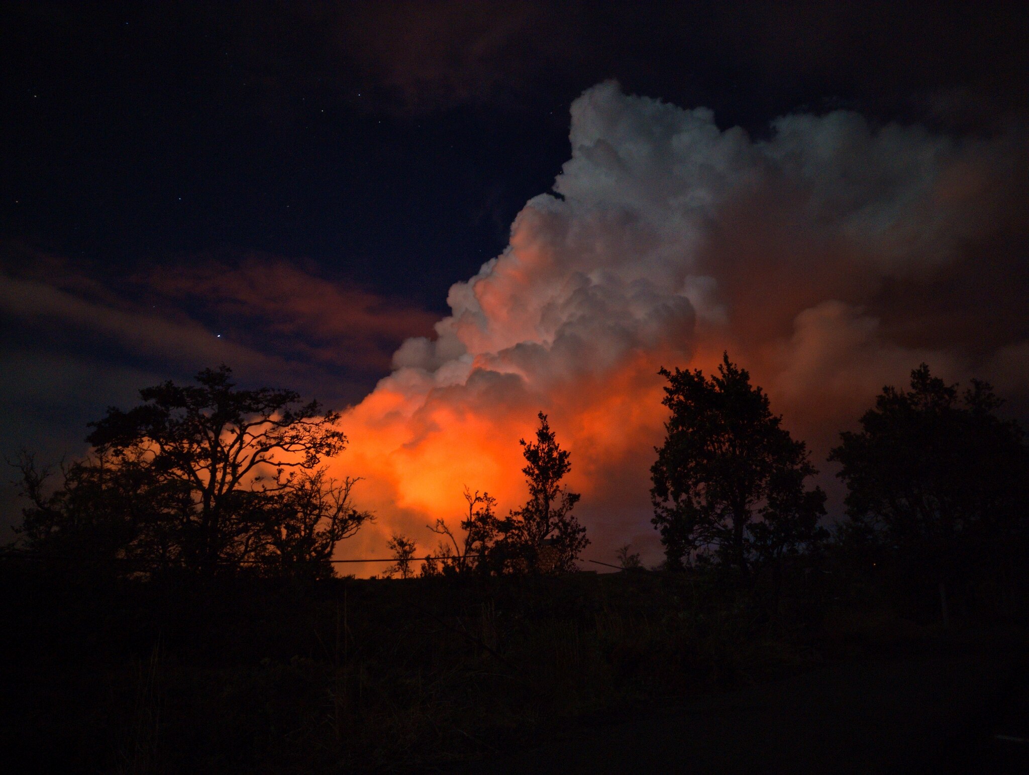 Getting some #KilaueaVolcano tonight. #Hawaii