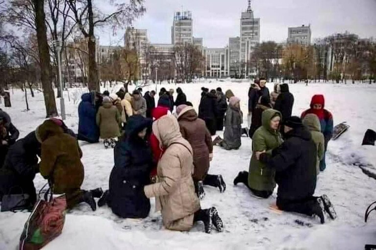 Join in prayer with Ukrainians as we pray for the peoptkf Ukraine πππππ