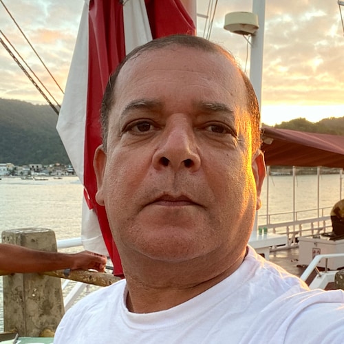 Visit claudiormiranda's profile on GETTR. View their posts, photos, videos, and connect with them on the social platform.