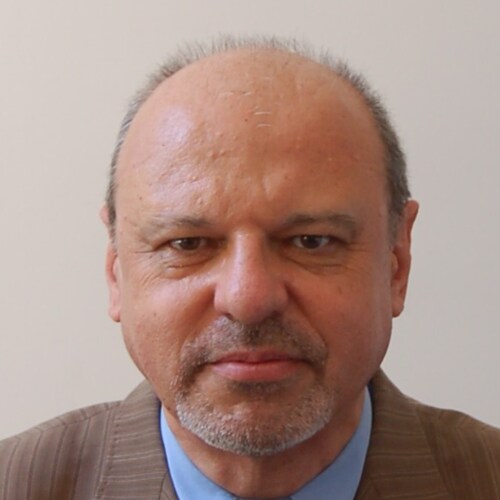 Work in finance, love history and politics. I try to be balanced in my views but I am not bad, I am just drawn that way.