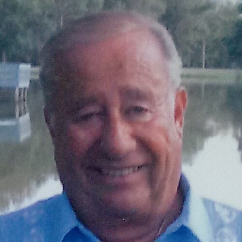 Strong conservative, constitutional, father of 3 grandfather of 6 great grandfather of 3 married 0ver 60 years to same woman.