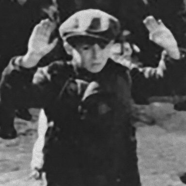 Twitter, for now, til dead. 
Proclaim Liberty~“Je Suis le Juif”
🦁 🇮🇱 🦁
“Kein Volk Gruppe besteht ausschließlich aus ...