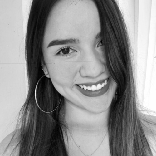 día de ir al veterinario, esperando que mi conejo no se ponga loco como la última vez 🙃