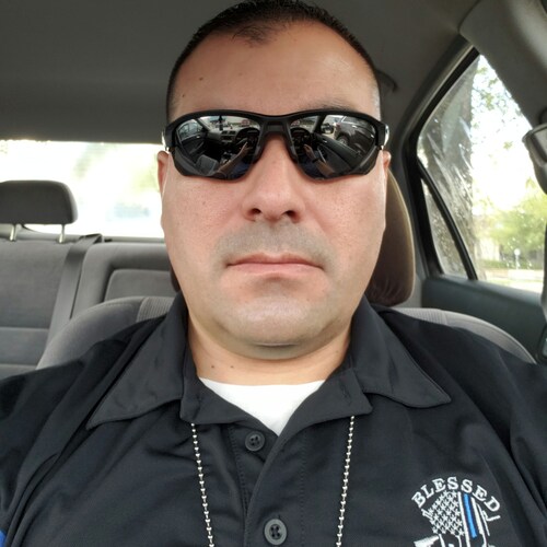 Constitutionalist, Anti-PC, NRA Lifetime member, Law Enforcement, Pres. Trump supporter, America First, 🇺🇸 #Impeach46,...