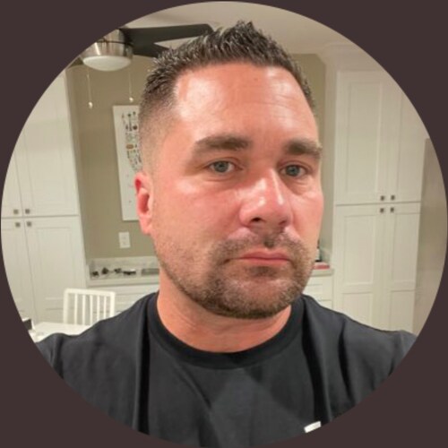 Believer✝️Daddy👨‍👩‍👦‍👦 Husband👌Business Owner😁Lifter of Weight🏋️Pilot👨‍✈️Snowboarding🏂Hiking🥾Boxing🥊9th Gener...