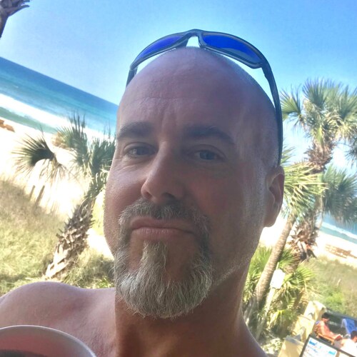 Professional who works in healthcare industry who believes in Constitutional rights including right to free speech and i...