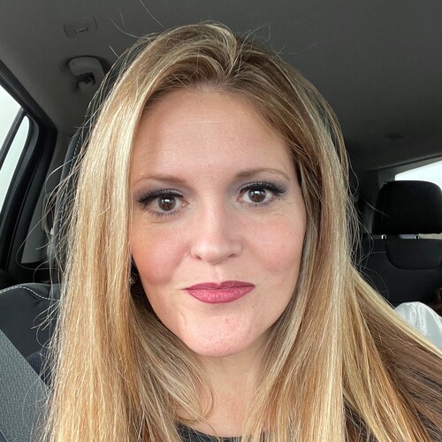 Christian, Conservative, Geographer, Wife, Mother, Love Dogs, History and Home Construction!