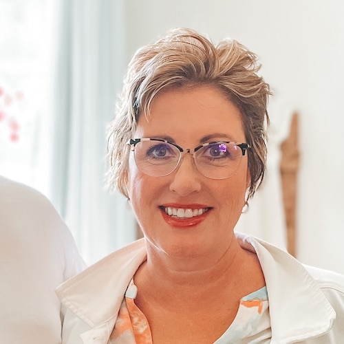 Love God, Family and Country. NO VAXX/MASK or MANDATES! Left California for Freedom in Florida last year. FJB