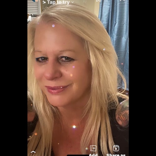 Love My County.USA .Stand for the bill of rights and our Constitution. Proud to be more conservative Republican..