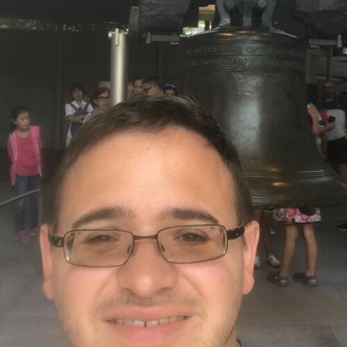 Founder and President of Mikulawire.com https://linktr.ee/levimikula