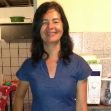 Para a liberdade Cristo nos libertou; permanecei, pois, firmes e não vos dobreis novamente a um julgo de escravidão.
(Gá...