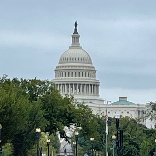 Born and raised in Venezuela. US citizen since 1990. Loves Venezuela and the USA. Against Communism and Tirany.