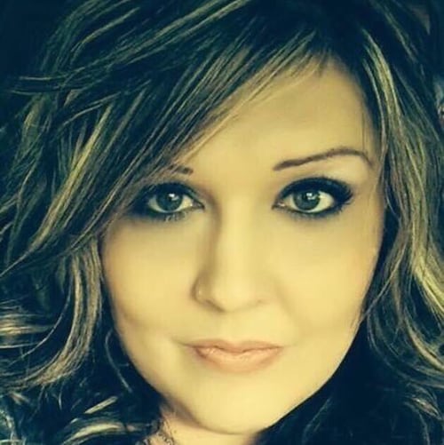 Christian, Conservative, 
Pro-Life, Pro 1A, 2A, 
Patriot,
Free Speech, 
Anti-mandate, 
Pure Blood, Wife, Mom, Mortgage Broker