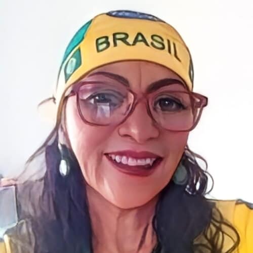 Conservadora brasileira patriota espiritualista cristã,e lutadora pela vida com respeito,justiça e liberdades individuai...