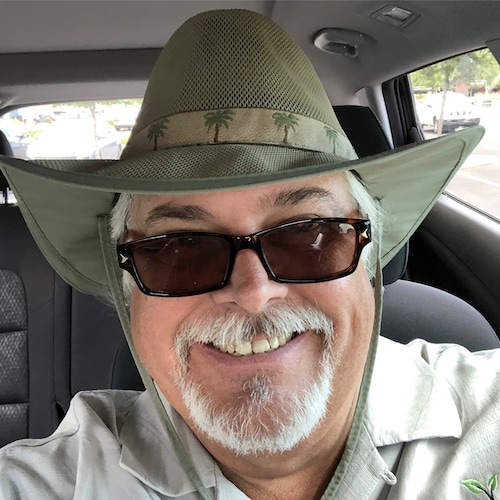 Social entrepreneur and podcaster building a vertical farm and water making business to survive the coming food shortage...