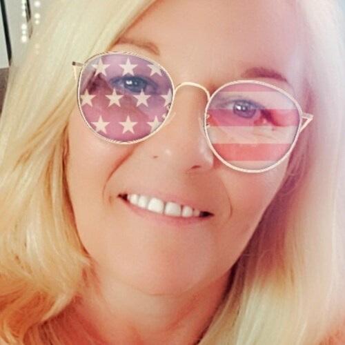 Conservative Wife, Mother and Grandmother worried about our Country's future.  Kicked off Twitter and glad! Constitutionalist to the core!