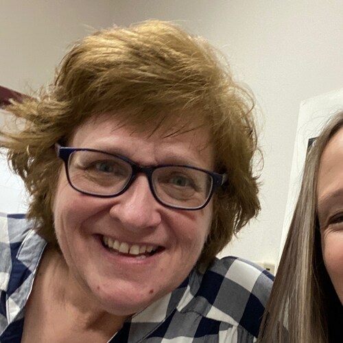 Christian, mom, patriotic American, conservative, lover of the US Constitution, defender of truth #