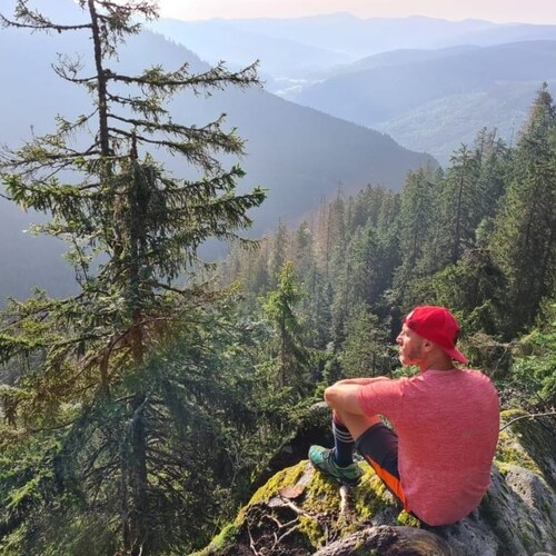 French patriot. si tu es prêt à sacrifier un peu de liberté pour plus de sécurité tu finiras par perdre les deux... 🍿🍿
