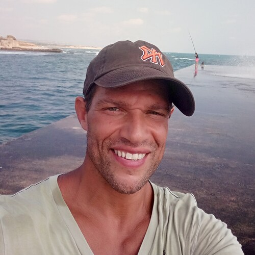 Unplugged and trying to wake others.