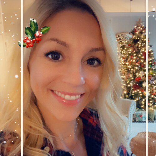 freedom-loving american. 
mama bear. 
follower of Jesus. 
truth, love and light are powerful. 
love wins in the end.