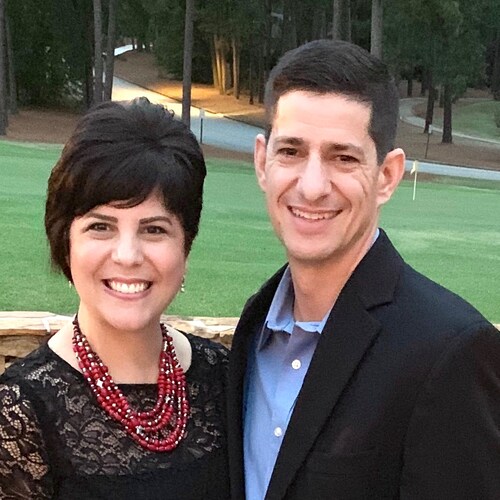 Catholic, pro-life, patriotic wife and mother who loves Jesus, her family, and America